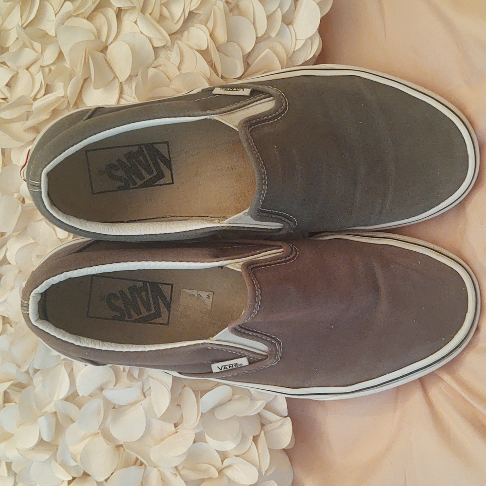 Vans Men's khaki green canvas shoes